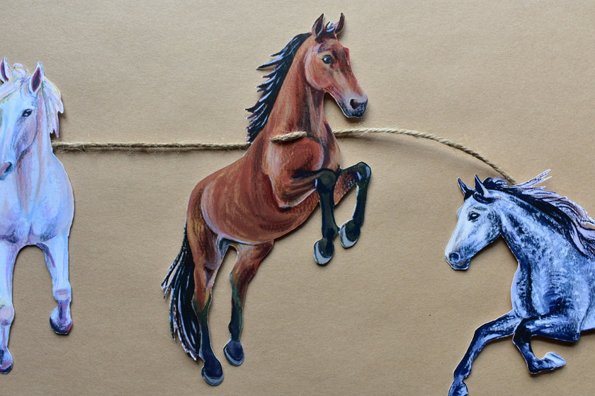 Horse Garland - illustrated paper garland - equestrian party decor - horse lover gift - horse nursery - cowgirl gift
