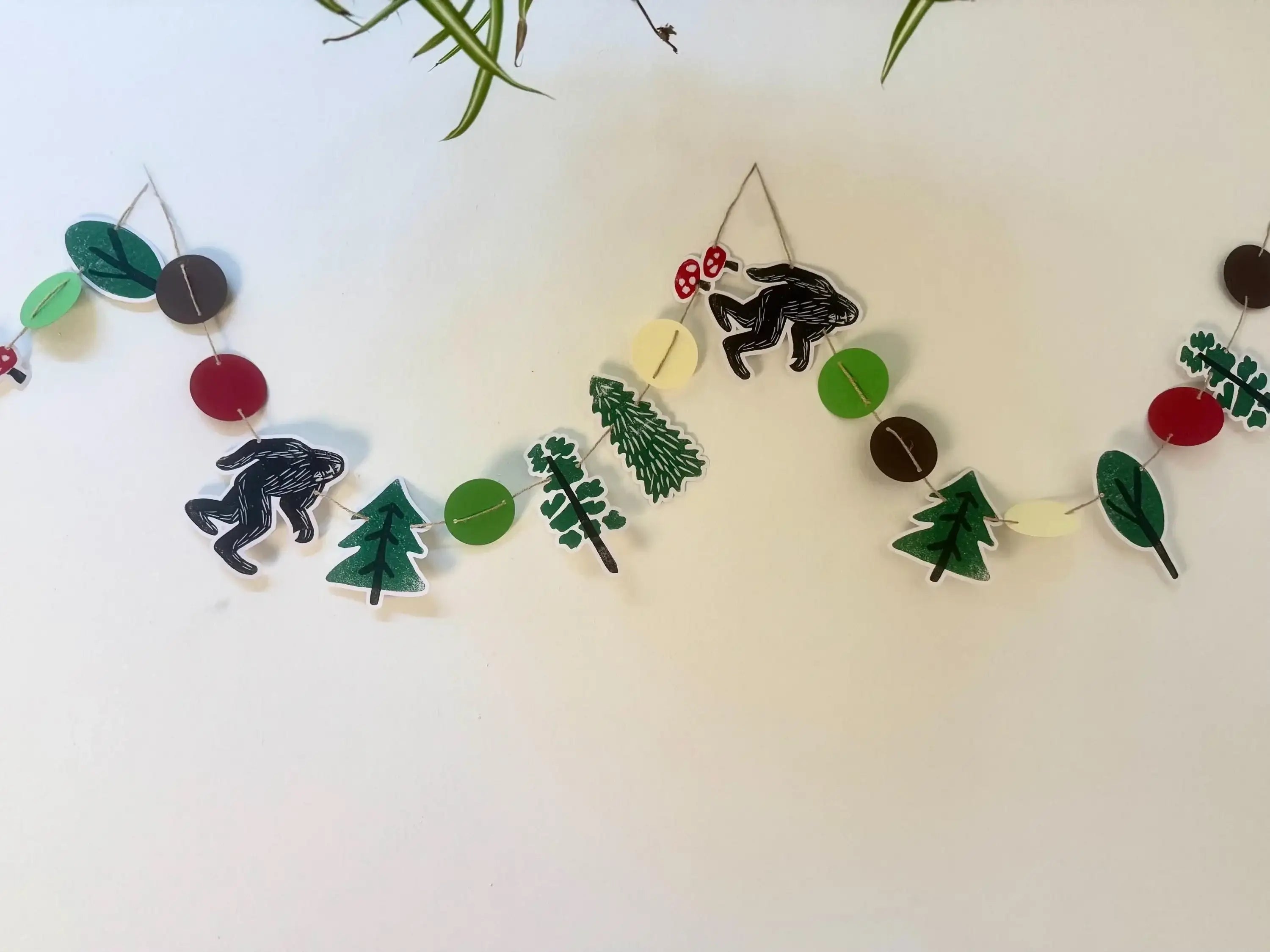 Bigfoot Garland Kit - colorful outdoorsy decor